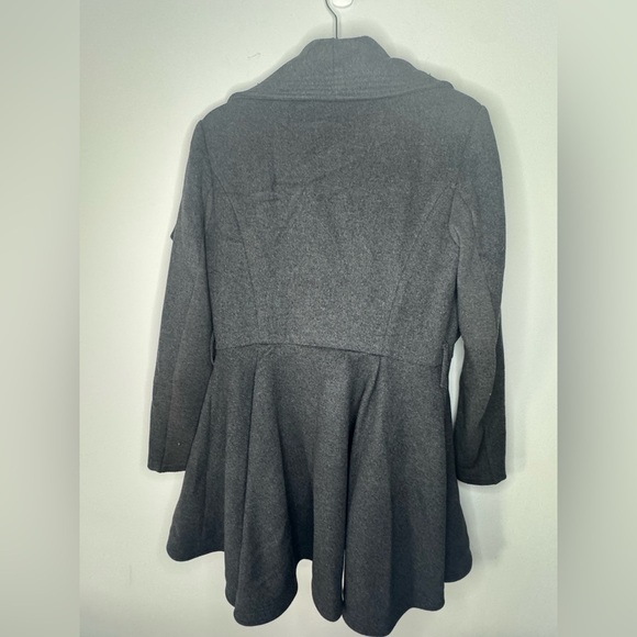 BCBGMaxAzria Gray Coat - Size M - Picture 13 of 17